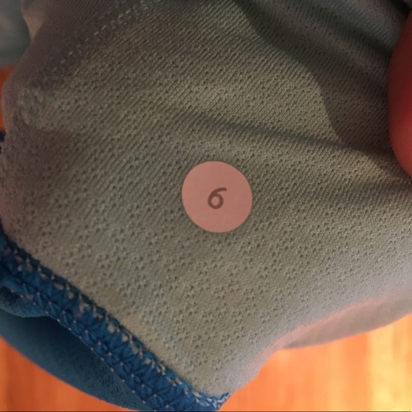 Lululemon Tame Me Tank - Picture 4 of 6